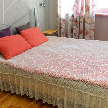 Romantic Guest House カームヤネツィ・ポジーリシクィイ エクステリア 写真